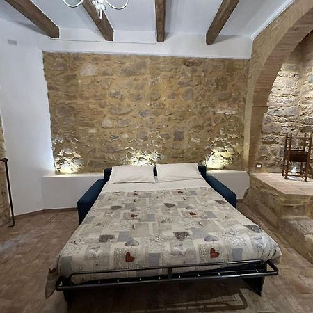 Apartmán Borgo Di Mezzo Castelnuovo dellʼAbate Exteriér fotografie